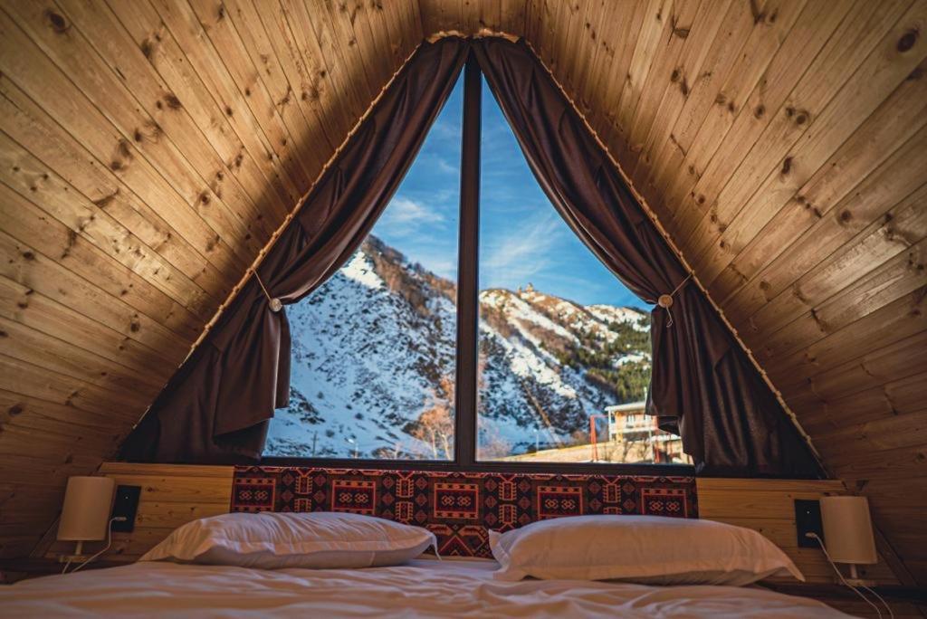 Little Wood House Gergeti Villa Kazbegi Kültér fotó